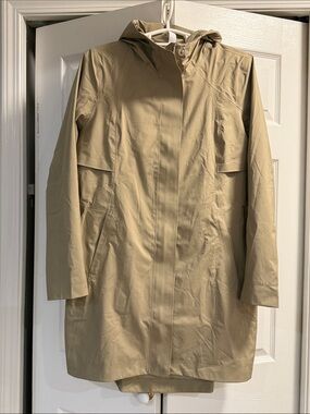 Lululemon rain rebel jacket Women's Hooded Rain Coat - Tan